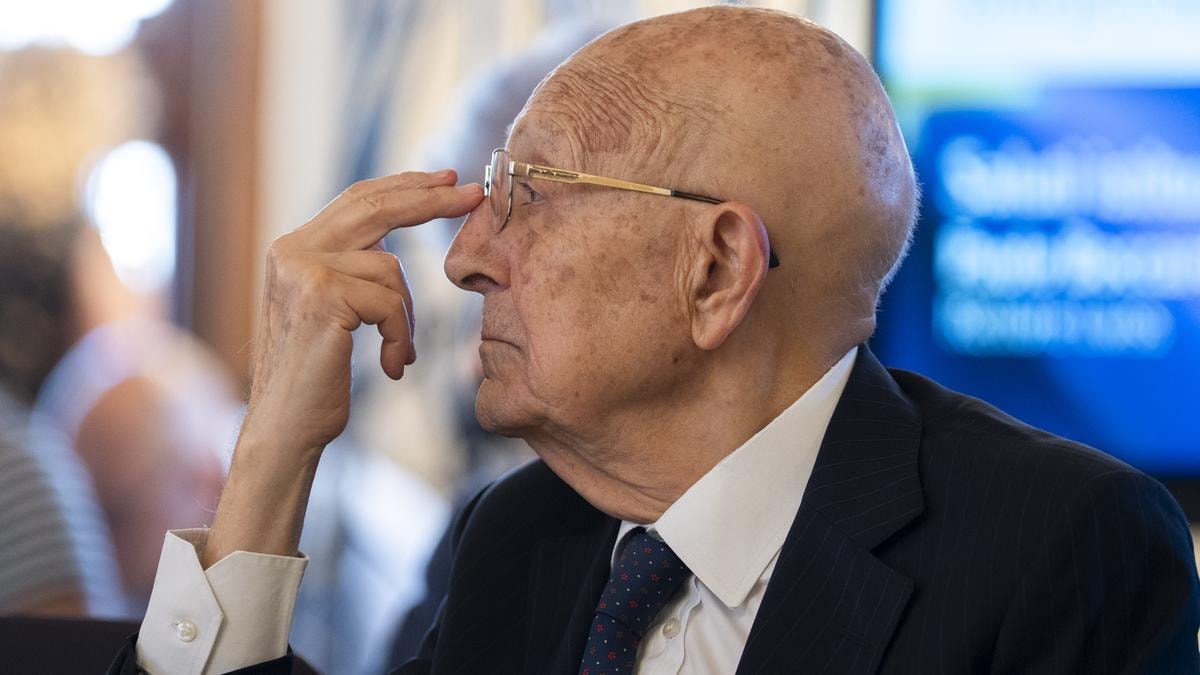 Riforma elettorale, il giurista Cassese: non contrasta l’astensionismo