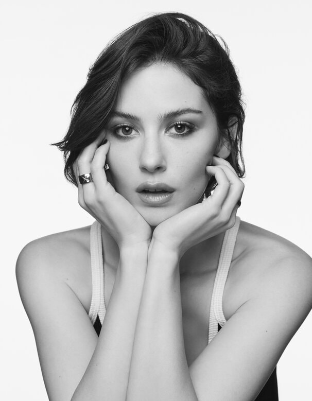 Un ritratto di Gracie Adams (courtesy Chanel beauty)