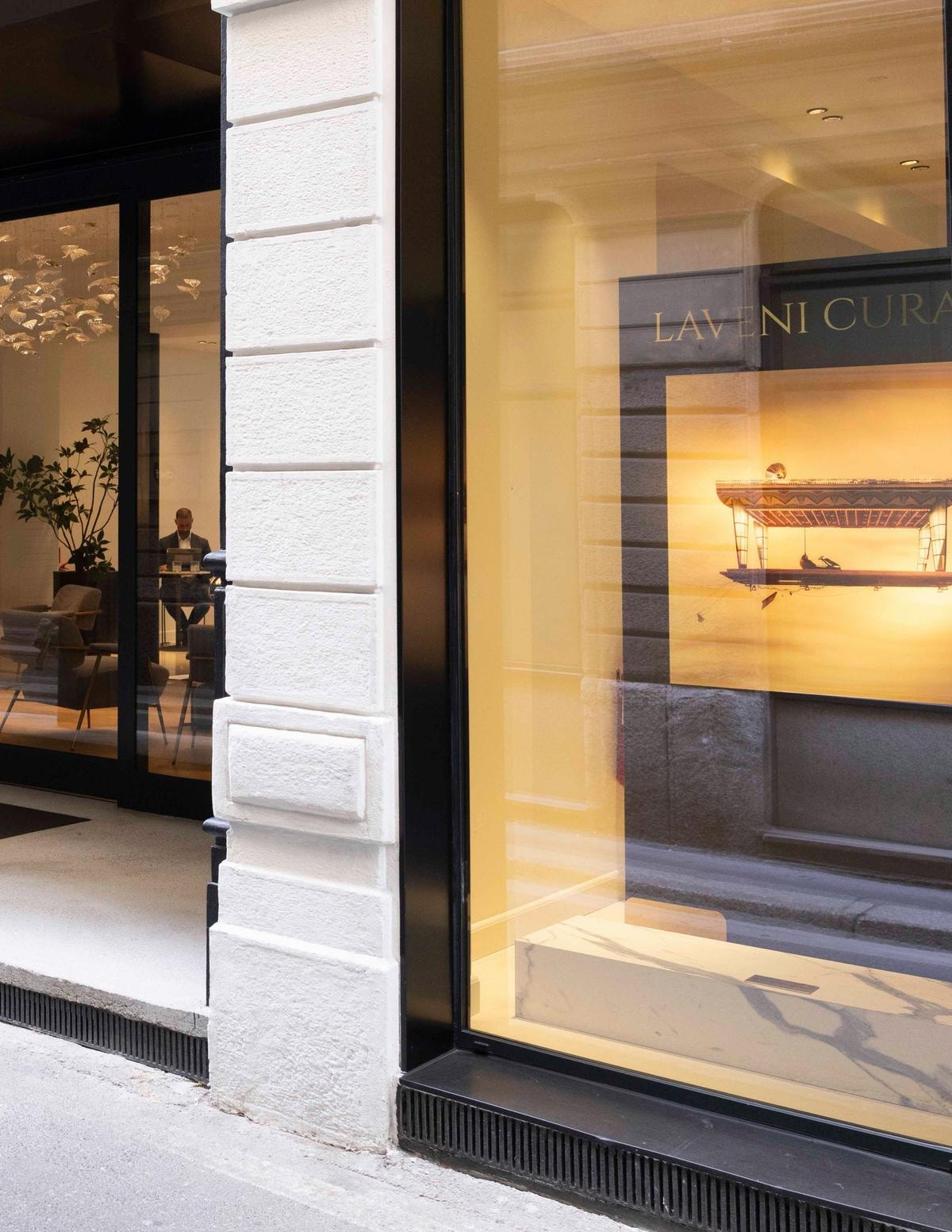 Casa Laveni apre a Milano: il boutique hotel di Brera dove moda e design ridisegnano l’ospitalità