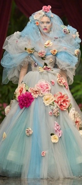 Un look Dolce&Gabbana Alta moda (courtesy Dolce&Gabbana)