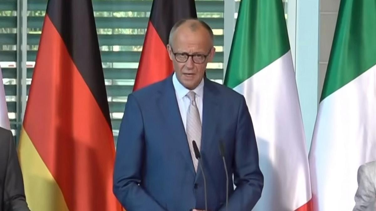 Unicredit-Commerzbank, il cancelliere tedesco Friedrich Merz ci ripensa: non bloccheremo la fusione