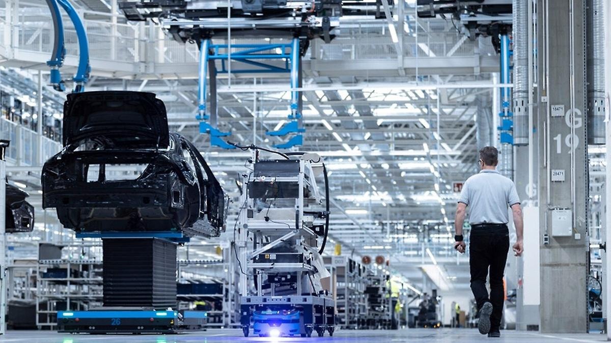 Crisi dell’auto, non è solo Volkswagen: in calo 14 dei primi 20 costruttori mondiali. Già persi 1,1 milioni di veicoli