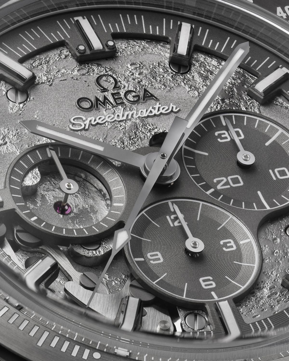 MoonSwatch Mission to the Moon 1969: il nuovo Omega x Swatch in oro in soli 1.969 esemplari  