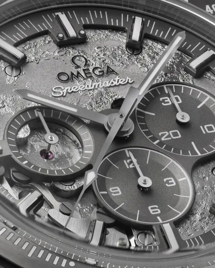 MoonSwatch Mission to the Moon 1969: il nuovo Omega x Swatch in oro in soli 1.969 esemplari