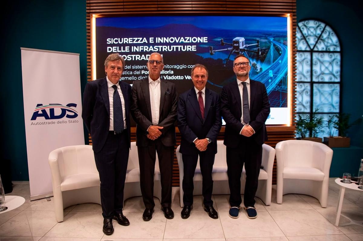 da sinistra: Claudio Vezzosi, Bernardo Magrì, Vito Cozzoli e Carlo Vaghi