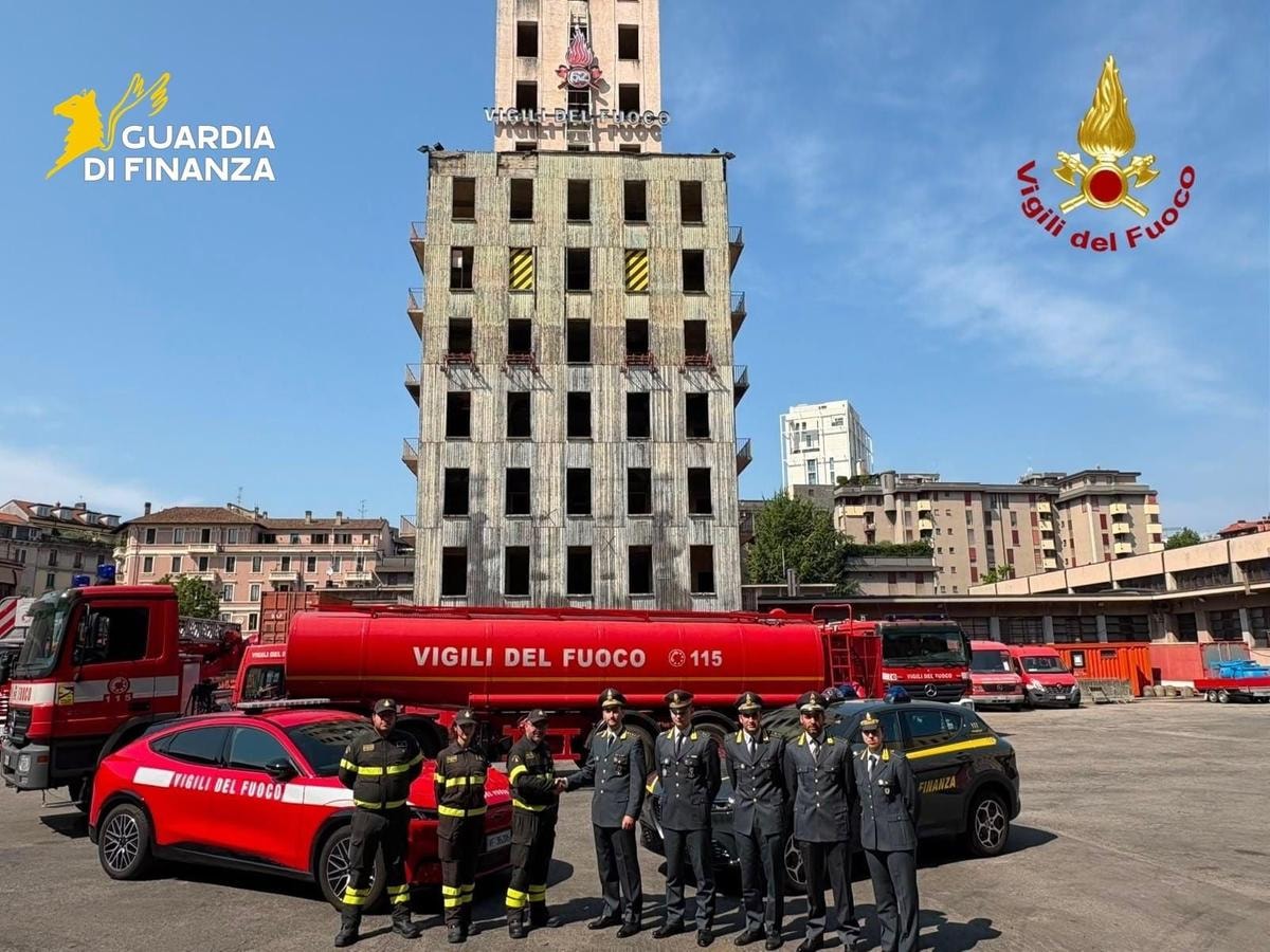 Gdf, Vigili Fuoco Milano