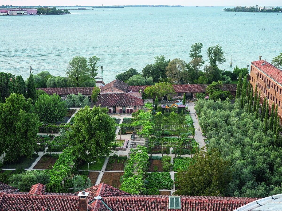 L’hotel di Venezia dove l’arte incontra il lusso. E il giardino segreto lontano dai turisti...