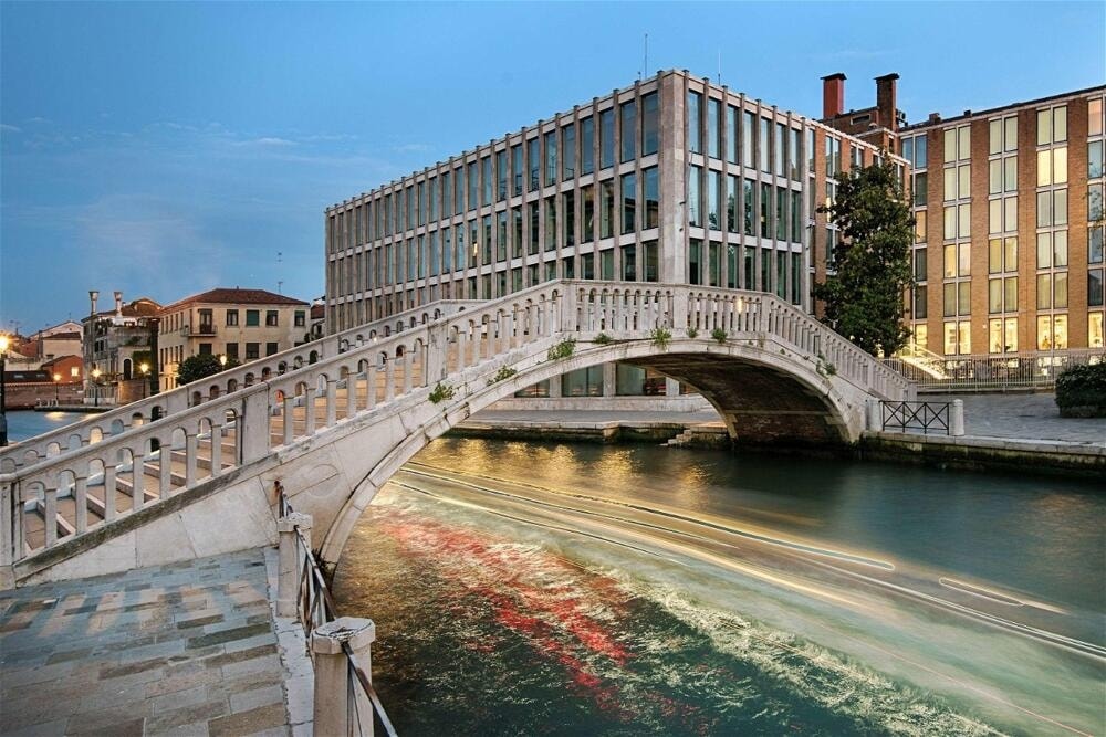 L’hotel di Venezia dove l’arte incontra il lusso. E il giardino segreto lontano dai turisti...
