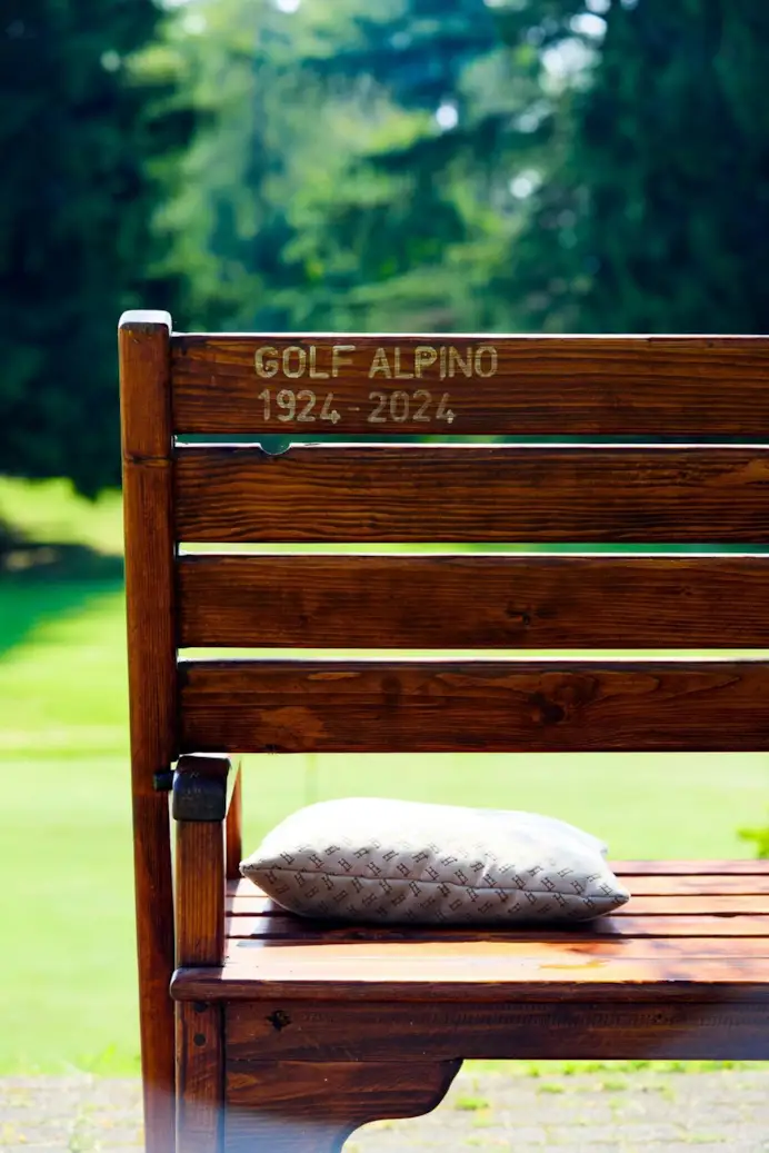 Un secolo di golf, un club da sogno e un torneo esclusivo: il ritorno dell’eleganza italiana sui green di Stresa