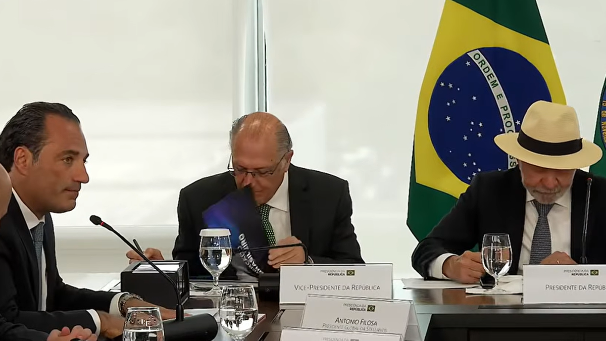 Stellantis scommette ancora sul Brasile con 5 miliardi di investimenti. Vertice Filosa-Lula