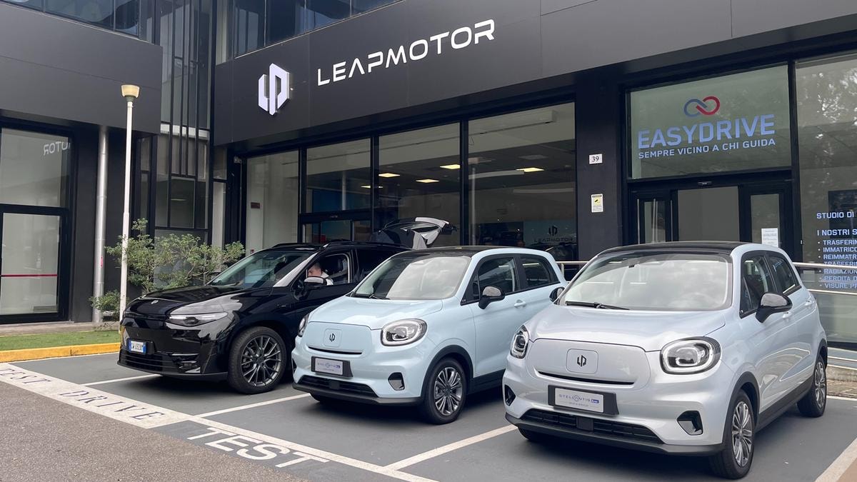 Auto, il mercato Ue vola a giugno: +13,6%. È cinese una vettura ogni dieci 