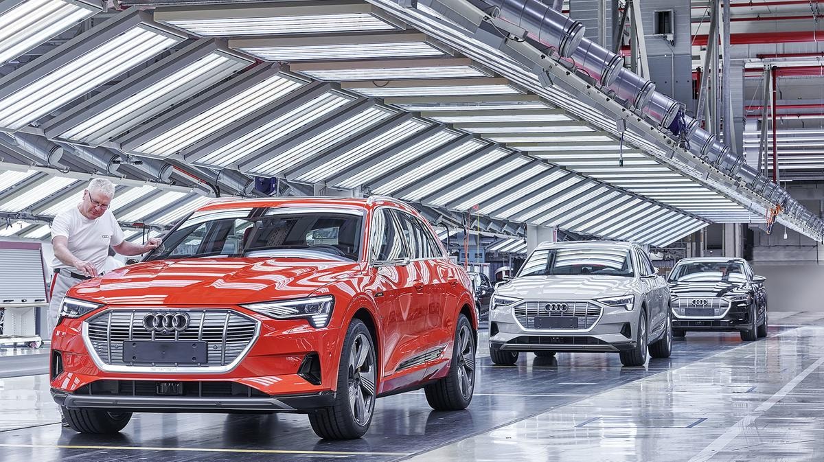 Audi, ricavi in calo del 10% e stime 2026 riviste al ribasso. Avanti con la maxi-ristrutturazione con Volkswagen
