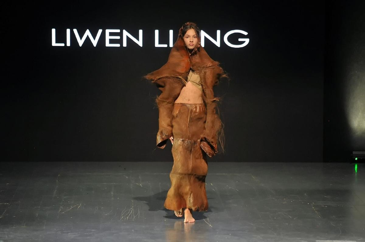 Un look Liwen Liang (courtesy Iff-International fashion festival)