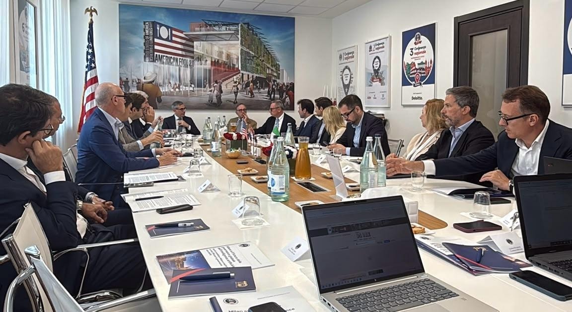 La presentazione del position paper nella sede di AmCham a Milano
