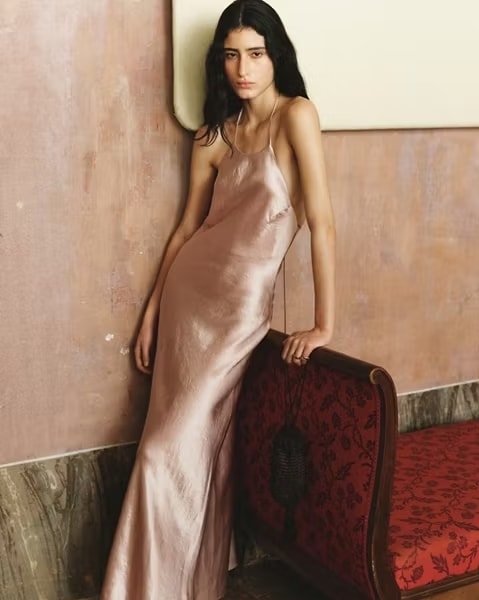 Un look Mango (ph official website)