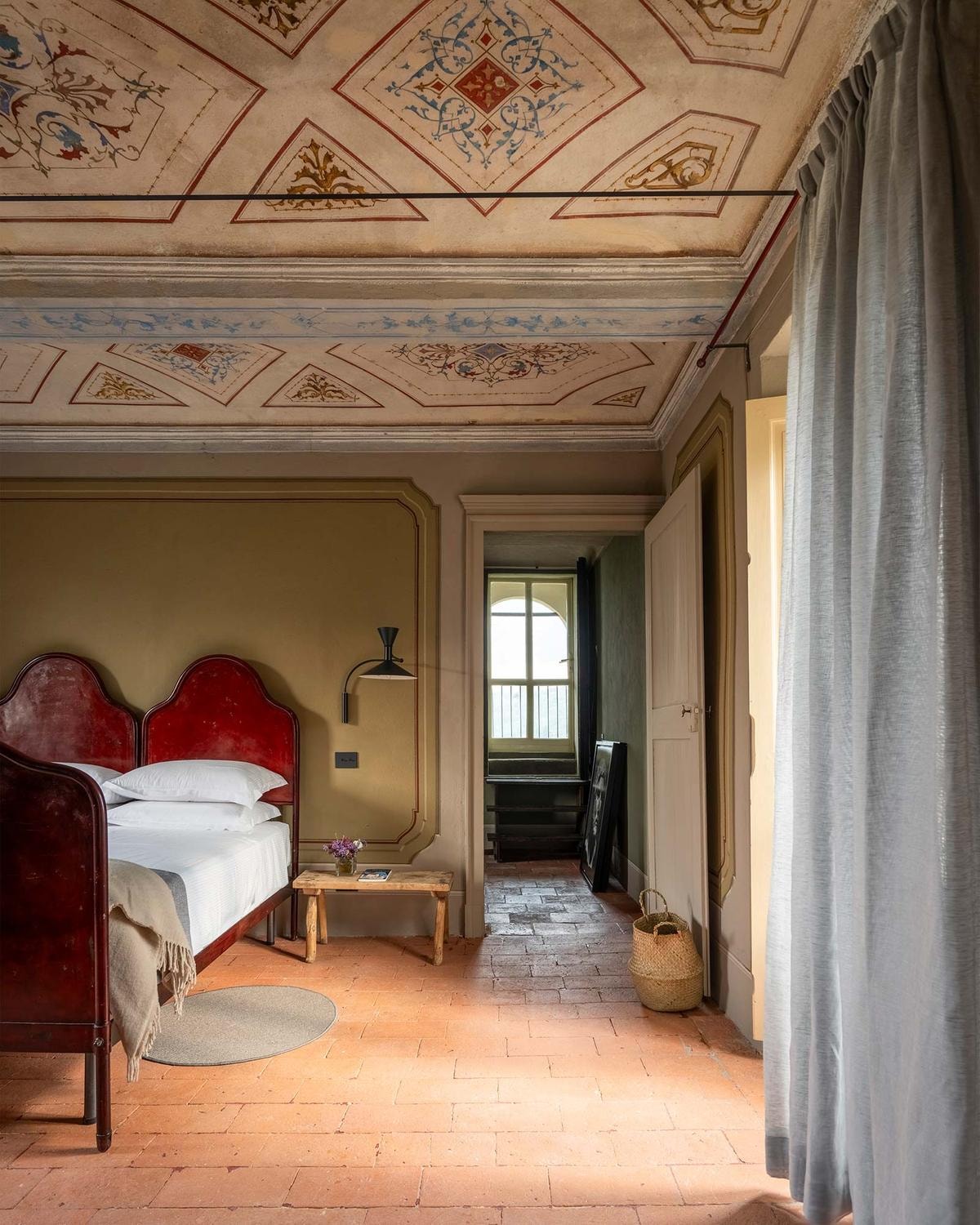 Nelle Langhe c’è un relais circondato da campi di lavanda che sembrano la Provenza