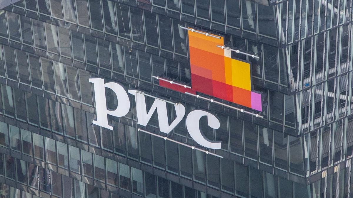 Pwc cade nelle allucinazioni dell’AI: citazioni sbagliate e fonti inattendibili in quattro report 