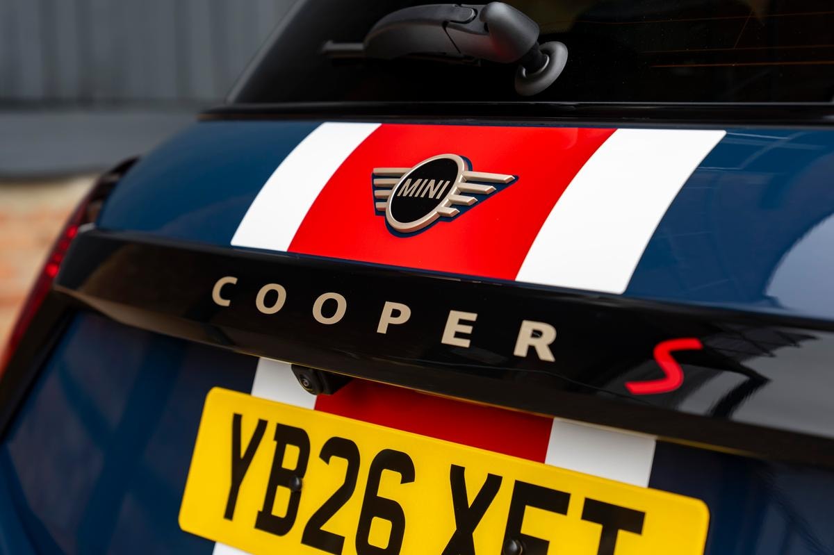 La Mini più british di sempre? La nuova Oxford Edition celebra un’icona nata nel 1959