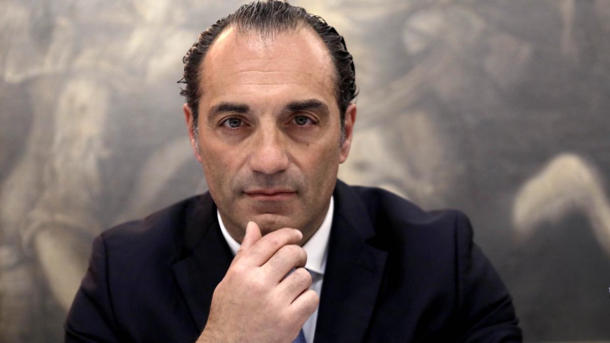 Stellantis, Filosa: 6 miliardi di risparmi e sfida ai costruttori cinesi. Un piano per Maserati entro dicembre