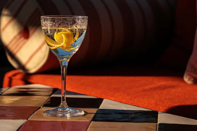 Il cocktail dell’estate? Il Limoncello Spritz, fresco, agrumato e con etichette premium. Ecco le 4 da avere