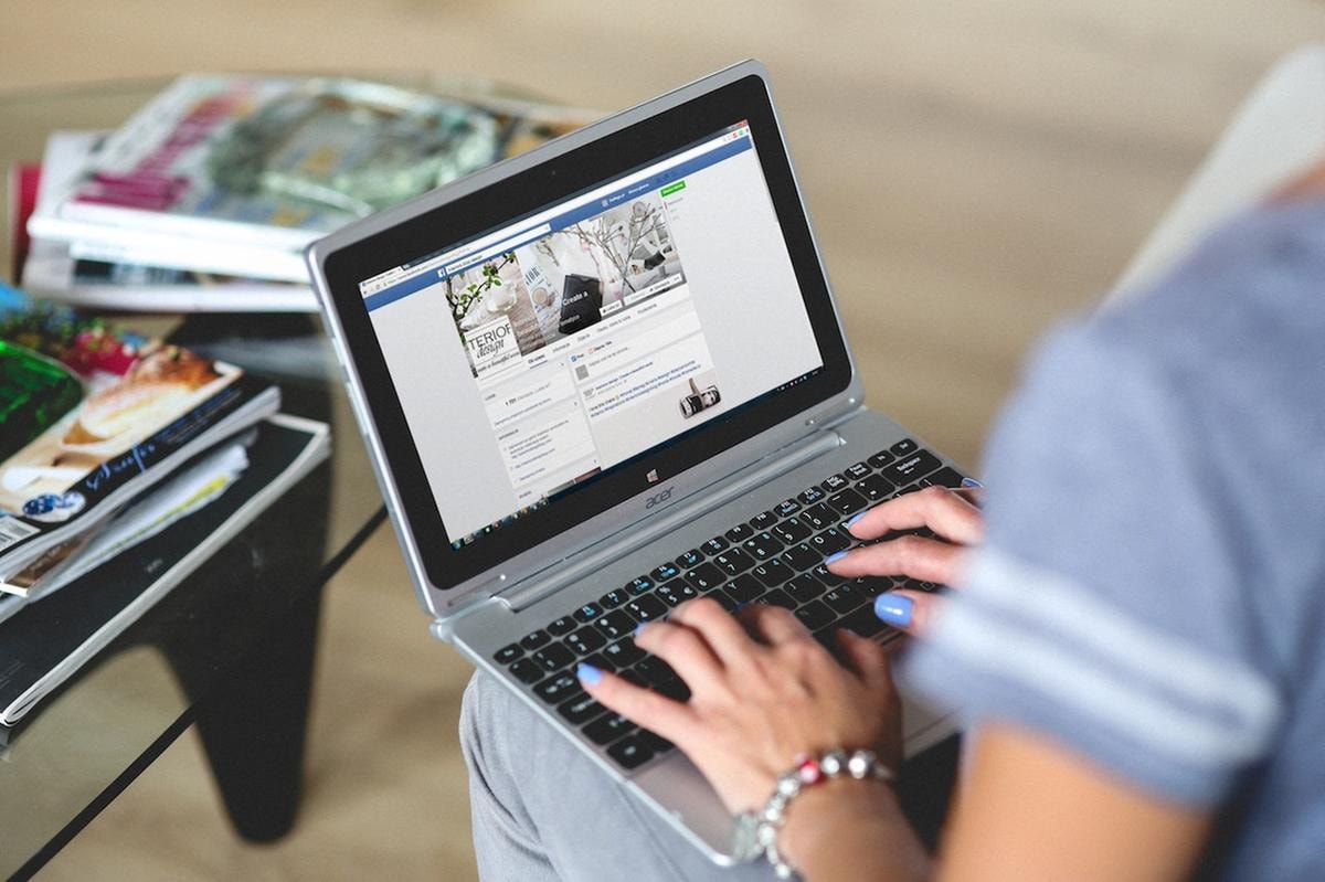 Pagine false e finti investimenti, così su Meta proliferano falsi profili falsi e phishing