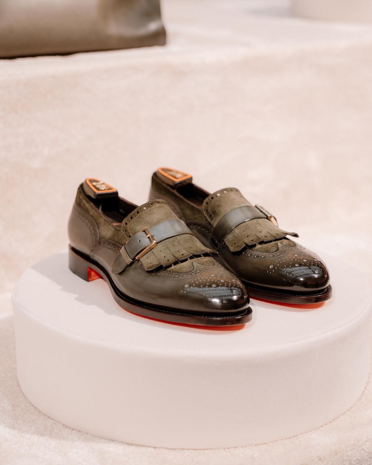 Un modello Santoni spring-summer 2026 (courtesy Santoni)