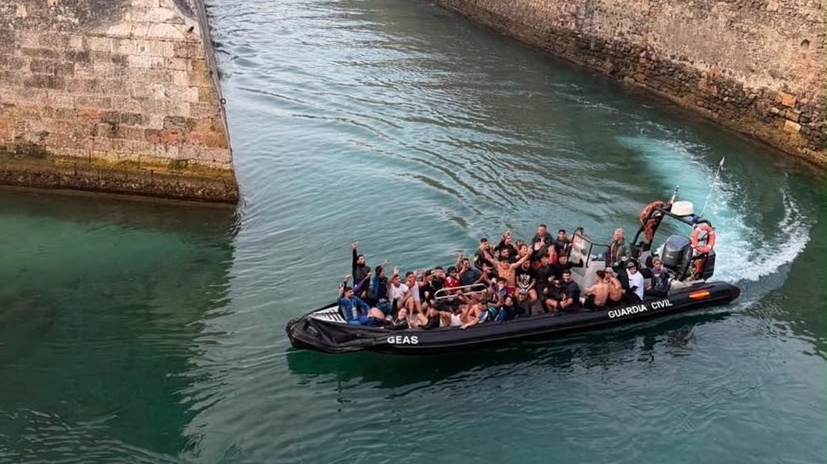 Ue, riunione straordinaria per affrontare la crisi migratoria