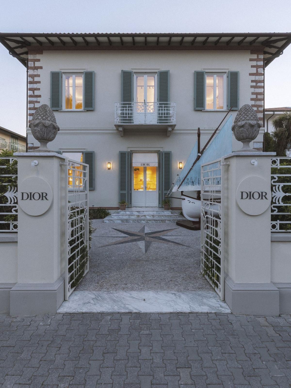 BOUTIQUES RIVIERA 26 FORTE DEI MARMI@KRISTEN PELOU