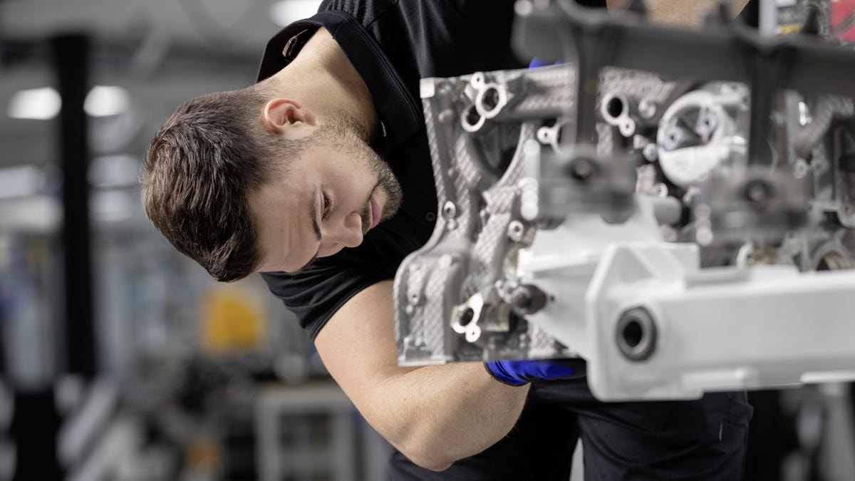 Auto, il fornitore Schaeffler taglia 1.300 posti in Germania con pensionamenti anticipati: gli costa 50 milioni