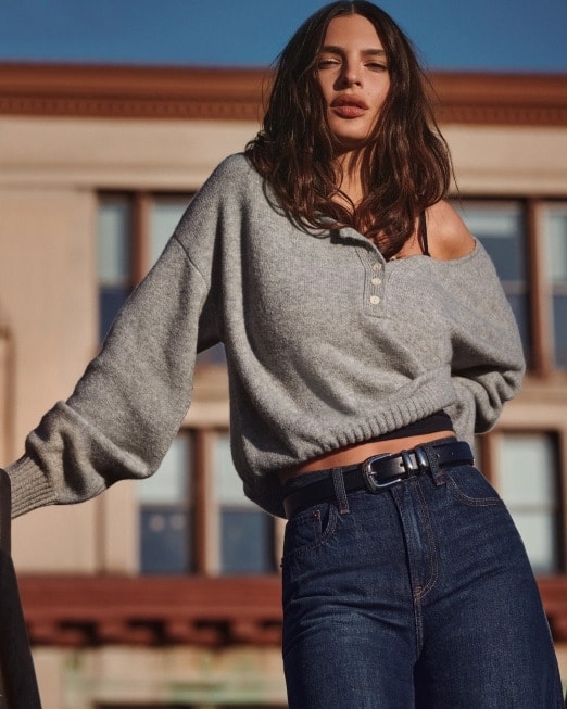 Una adv Abercrombie (ph official website)