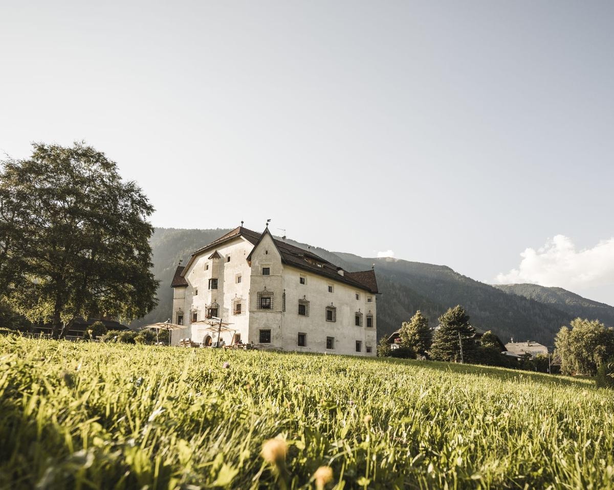 Non è un hotel, non è un ristorante: il nuovo progetto di Niederkofler sorprende tutti
