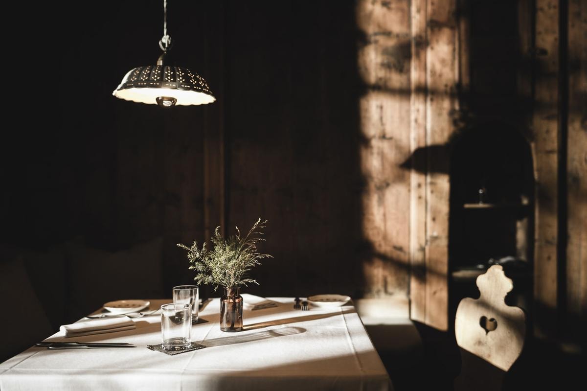 Non è un hotel, non è un ristorante: il nuovo progetto di Niederkofler sorprende tutti