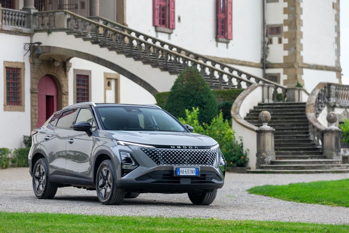 Un Suv ibrido senza spina, ma con 224 CV: la prova su strada di Gentleman