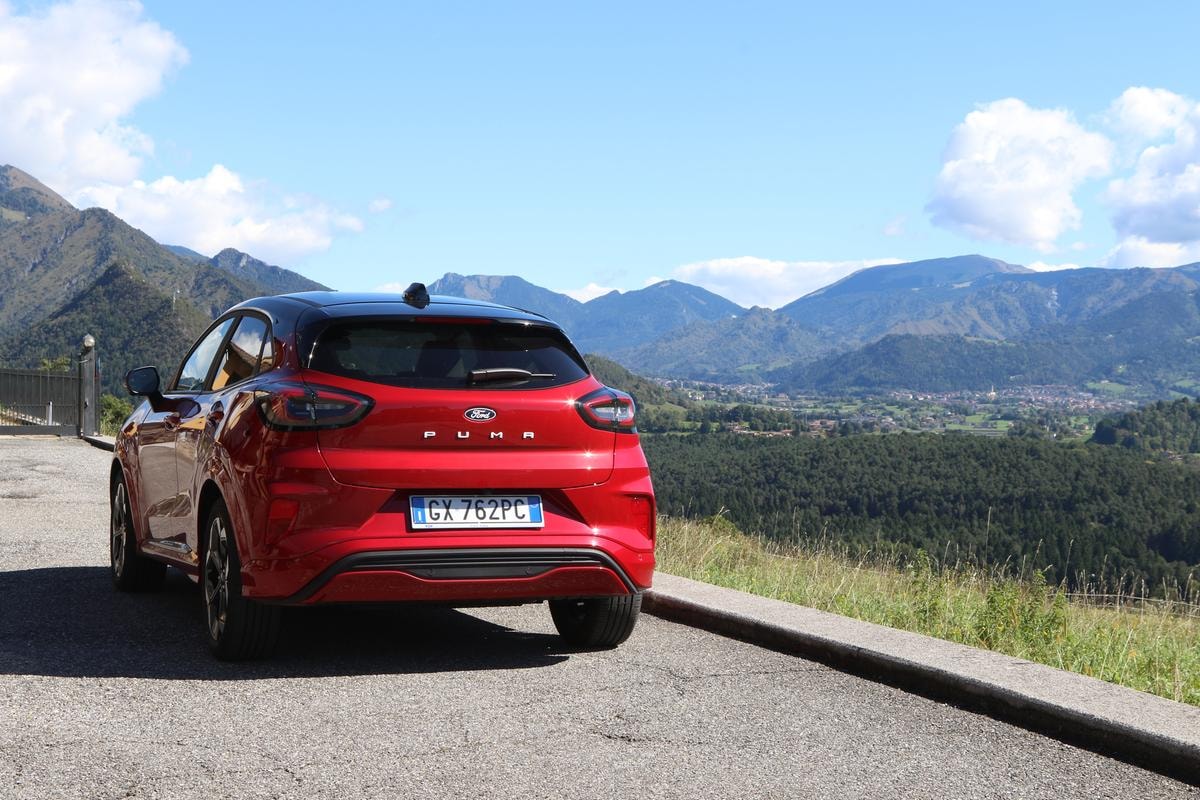 Ford Puma Gen-E: la crossover elettrica che consuma poco e diverte alla guida