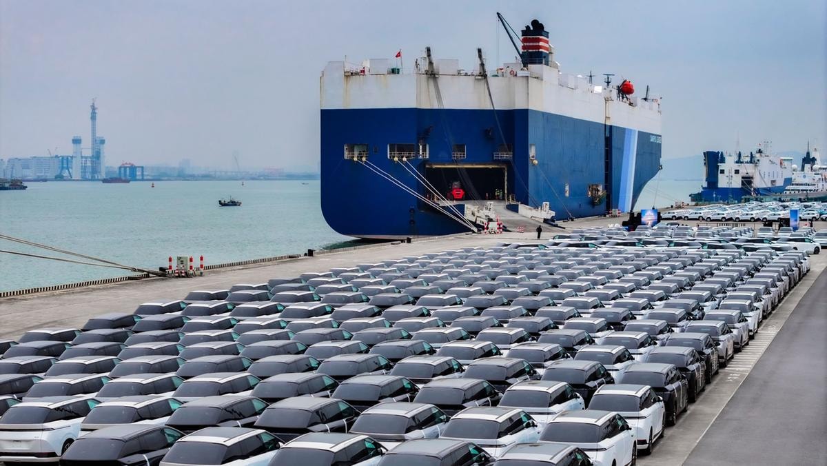 Auto cinesi, export sempre più decisivo: a luglio oltre il 40% delle vendite di Byd e Geely è fuori dalla Cina