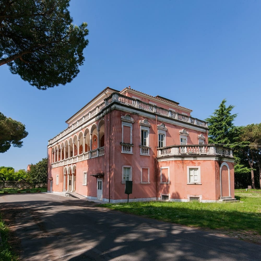Non solo Versilia: tra Carrara e Massa ci sono due mostre che valgono il viaggio