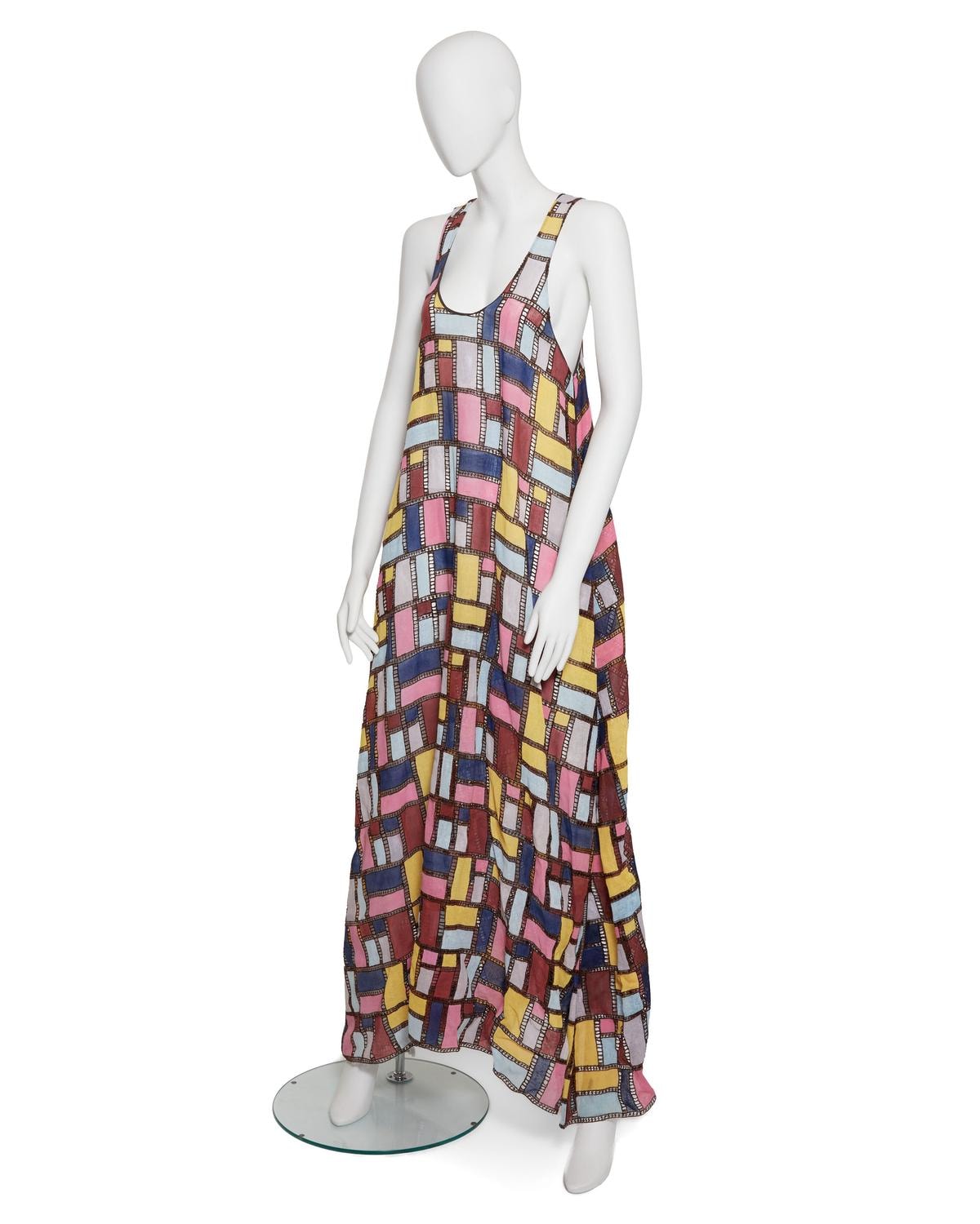 L'abito di Gabriela Hearst indossato da Anne Hathaway all'asta (courtesy Christie's)
