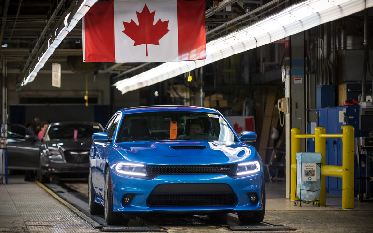 Stellantis, Trump congela i dazi contro il Canada: attesa una riduzione dal 25% al 15% sulle auto. Il titolo rimbalza