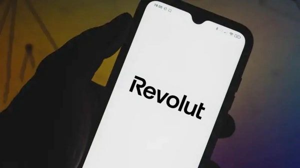 Revolut introduce conto con tasso del 3,5% annuo lordo per i nuovi clienti italiani