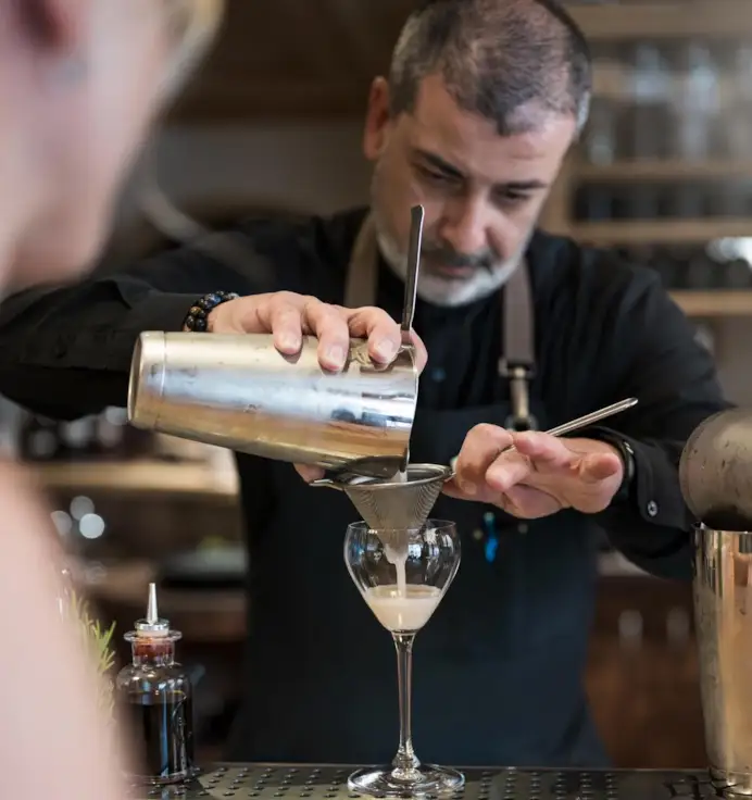 Guido Colarossi, bartender del Dolomiti Spa Hotel Fanes (Bolzano).