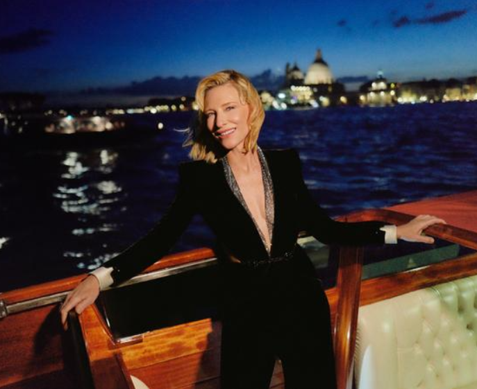 Cate Blanchett all'82° Festival del cinema di Venezia (courtesy Armani beauty)