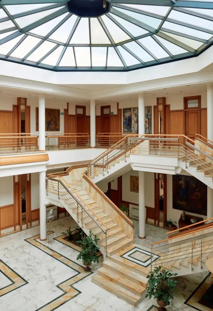 L’headquarter di Kiton ad Arzano, in provincia di Napoli (courtesy Kiton)