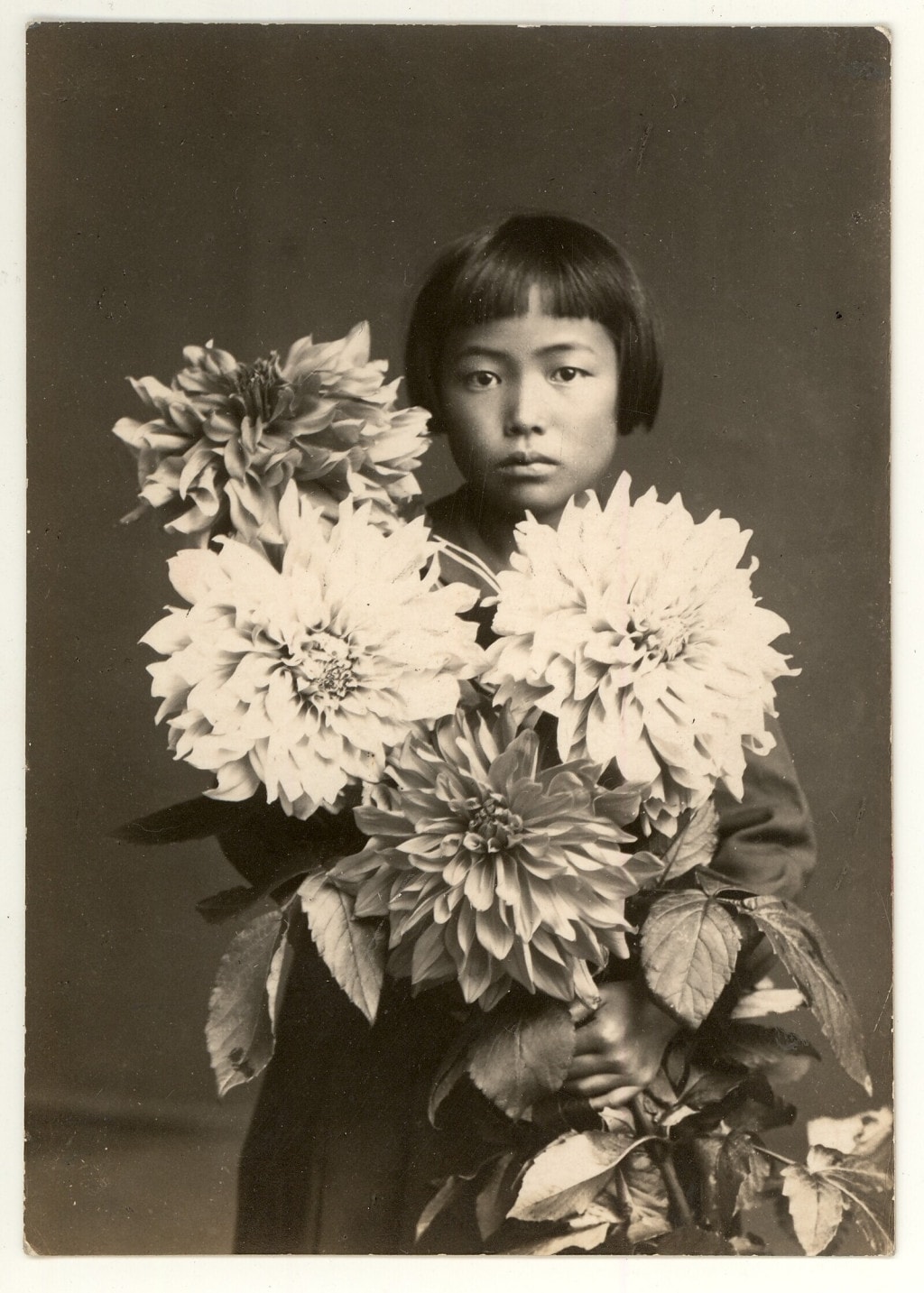 Yayoi Kusama in un ritratto a circa 10 anni nel 1939.