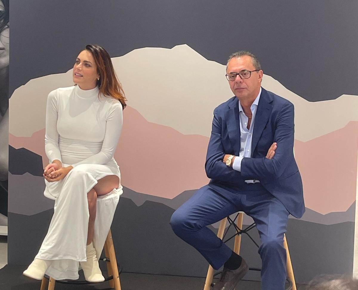Miriam Leone (Làvika), Fabio Pampani (Douglas)