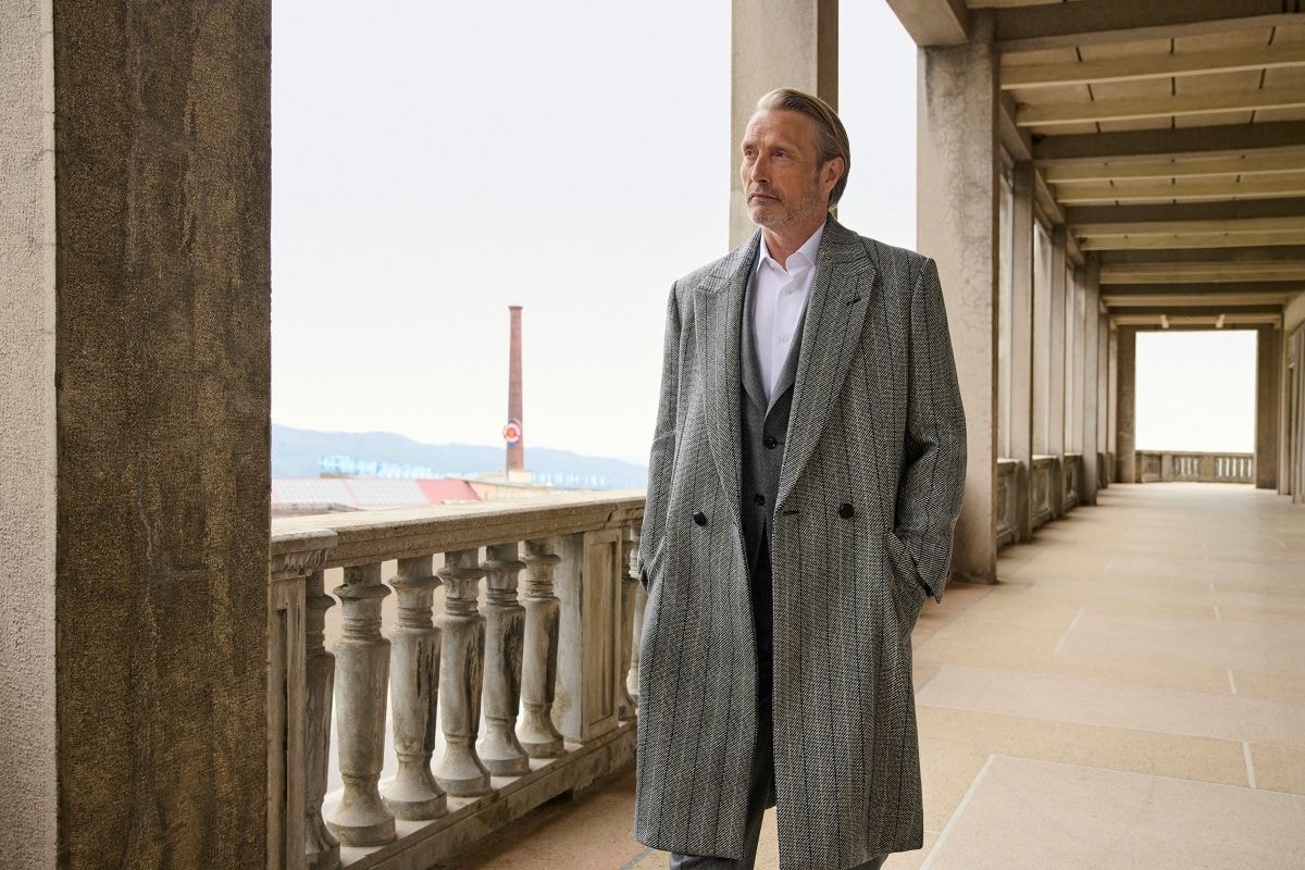 Mads Milkkelsen nella campagna fall-winter 2026 di Zegna (courtesy Zegna)
