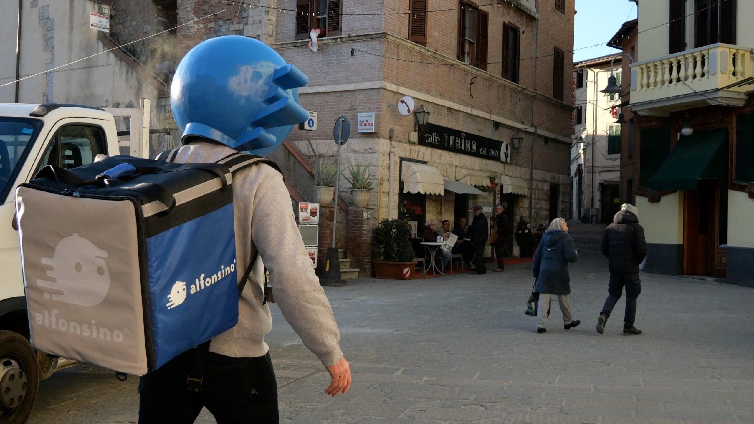 Il mini-delivery di Alfonsino in viaggio verso l'Aim