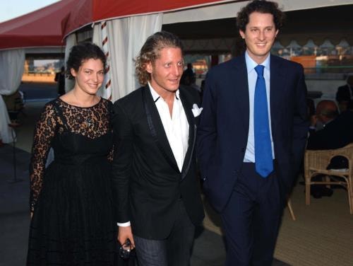 La Dicembre non è degli Elkann. Tre defunti diventano soci della cassaforte Agnelli