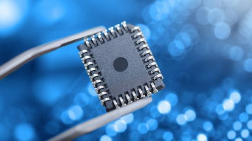Chip, sette mesi per le consegne. Eccesso di domanda: i tempi di spedizione sono triplicati rispetto al periodo pre-Covid
