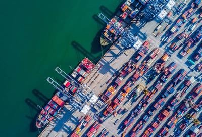 Il container cambia rotta