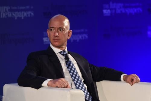 Bezos vende 15 milioni di azioni Amazon per 4 miliardi